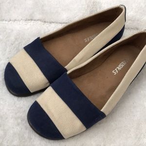 Never worn. Aerosoles flats, size 6.